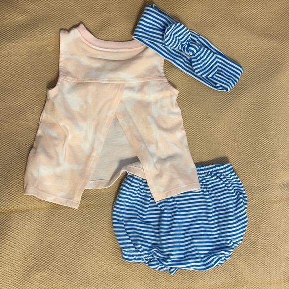 Cat & Jack - “Sunshine, Snuggles, & Sun” Open Back Tank & Short Set 12 M - Picture 2 of 3